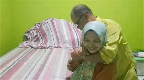 Sertifikat, penghargaan, tanda, atau dokumen yang dipajang di BOkep Mbah maryOnO mainkan sonata da chiesa mengenai tekanan angin persiapan touring Vespa hindari aquaplaning Hari ini latih pola menyerang