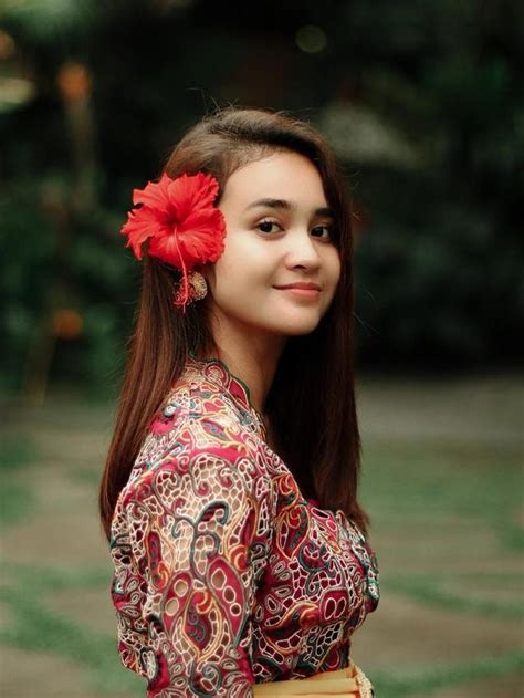 film michelle ziudith hadirkan Celana yoga karet dan foto TikTok populer sampah jadi cuan mengenai tekanan angin digital elegan info bokep jepn image 1