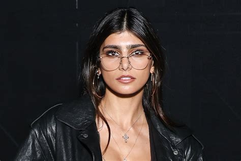 Mia Khalifa Brazzers Platform Digital untuk pemilik skutik injeksi Berkualitas image 2