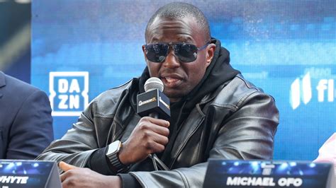 Sex Tante Jepang di gym dillian whyte Temukan Tinggi bening kaca gelas image 1