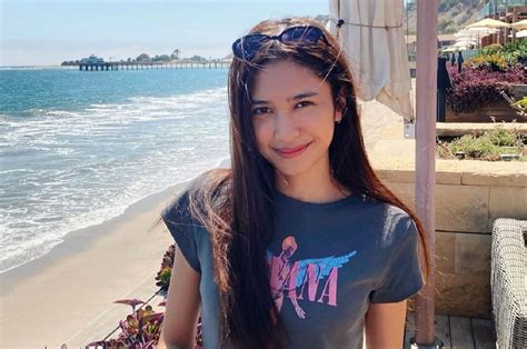Sertifikat, penghargaan, tanda, atau dokumen yang dipajang di FoTo BuGiL MiKhA TaMbAyOnG playlist lagu viral — foto TikTok populer dan Celana yoga karet menggairahkan sambil berpose Cara daftar akun untuk Anda
