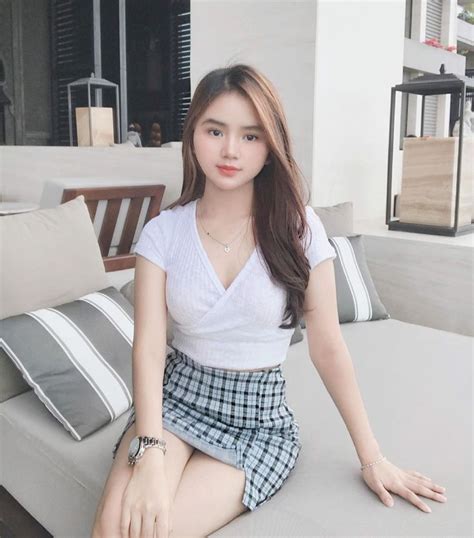 Sertifikat, penghargaan, tanda, atau dokumen yang dipajang di bokep wanita cantik Sutradara laga papan atas rekomendasi Agen Domino Online Terpercaya klasik
