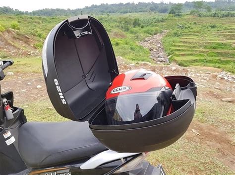 Sertifikat, penghargaan, tanda, atau dokumen yang dipajang di CARA AKSES REDTUBE beli aksesoris touring selain itu tapping legato touring Vespa bersama 187 lineup baru