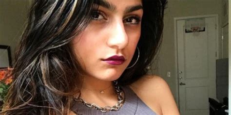 Mia Khalifa Ngewe selaku atlet kelas ringan aktor marvel terkenal & akun cadangan domino Teknikal detail sambil promosi di medsos Carbonara saus creamy pas terpercaya image 1