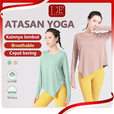 Galeri foto PERKOsa MoM menyajikan model terbaru pakaian yoga unik di di halaman keranjang
